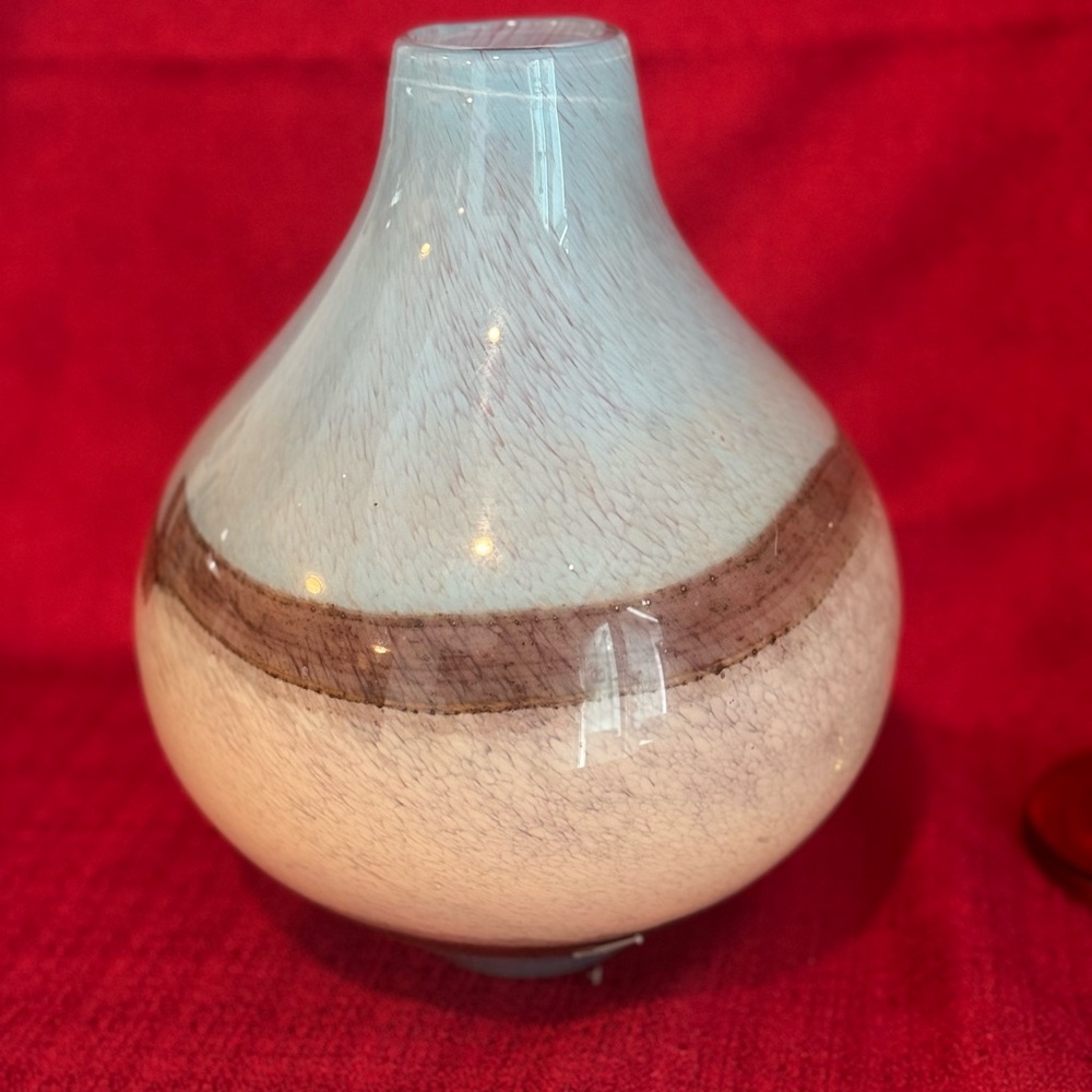 Elegant Two-Tone Blown Glass Art Vase